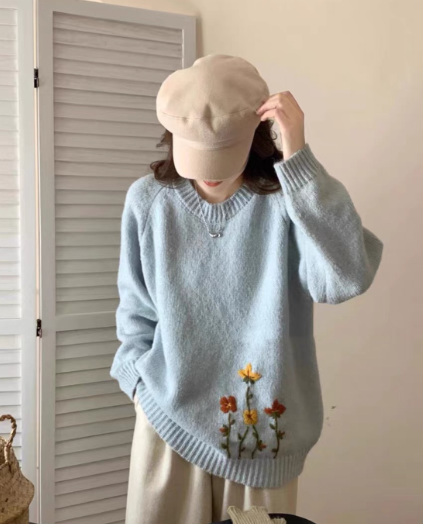 Loose-Fit Knitted Sweater for Middle & High School Girls