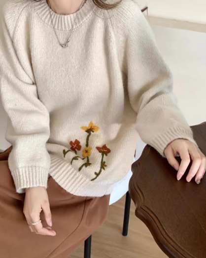 Loose-Fit Knitted Sweater for Middle & High School Girls