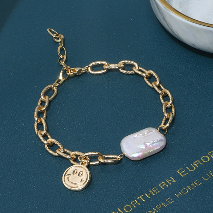 Gold-Plated Freshwater Pearl Bracelet with Zircon Pendant